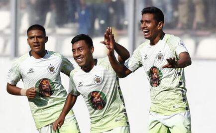 Club peruano de futbol quiere colocar a 'Jack Sparrow' en su camiseta