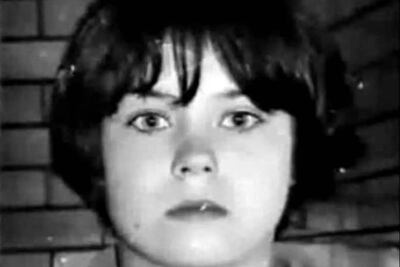 La historia de Mary Bell, la asesina psicópata de 11 años que horrorizó a un país con sus crímenes