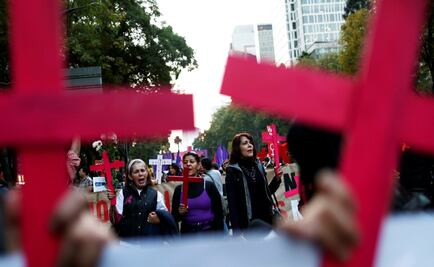 Over 500 women protest after two minors were raped in Mexico City