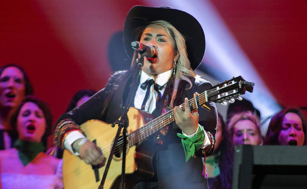 La nueva versión de “Canción sin miedo” fue compuesta por la mexicana.