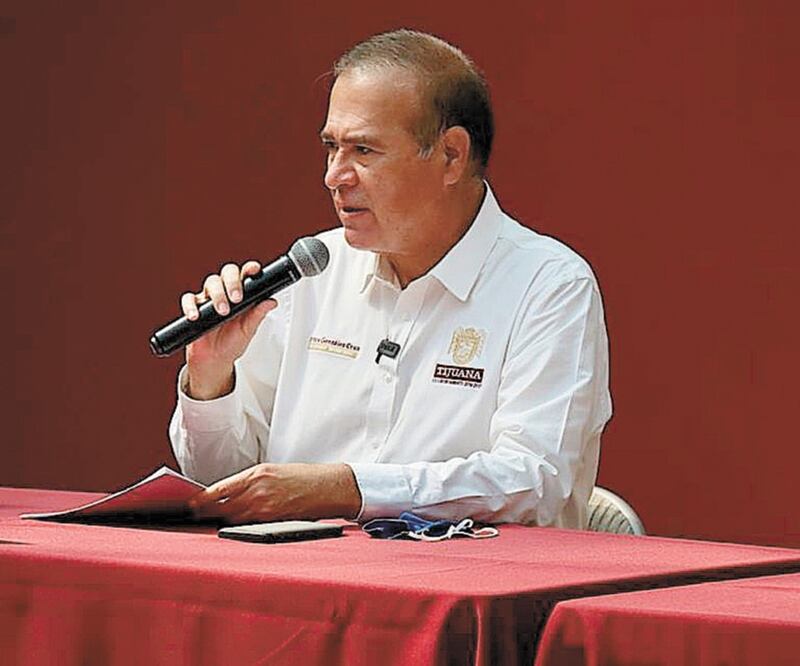 Arturo González, alcalde de Tijuana, realizó una rueda de prensa virtual en la que solicitó al gobernador concordía y respeto. Foto: ESPECIAL
