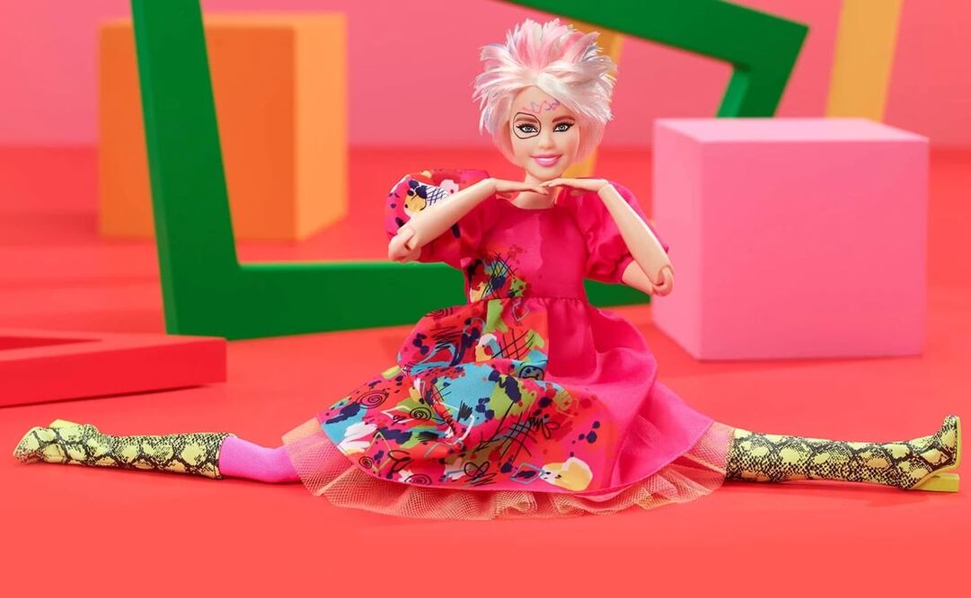 La muñeca cuenta con: Un certificado de autenticidad, un empaque coleccionable y una base especial para la muñeca. Foto: Mattel