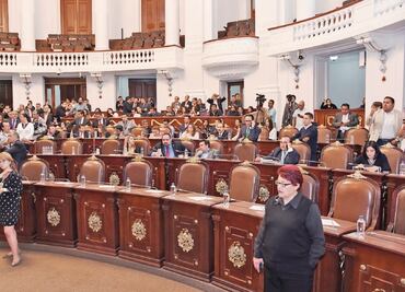 Ahora diputados revientan sesión extraordinaria