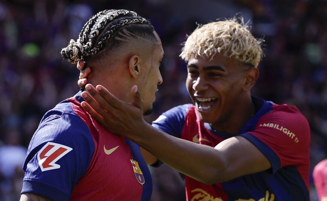 Raphinha y Lamine Yamal, durante el Clásico Español en la Jornada 35 de LaLiga - Foto: EFE