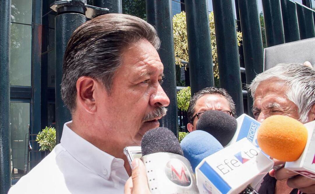 El líder perredista minimizó la campaña emprendida por el ex presidente Calderón a favor de candidatos del PAN