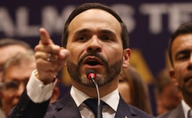 Ultraderechista De la Espriella asume la presidencia de Colombia; "juro a Dios cumplir fielmente la Constitución"