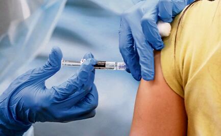 La vacuna contra la influenza está ligada a casos de COVID-19 más leves