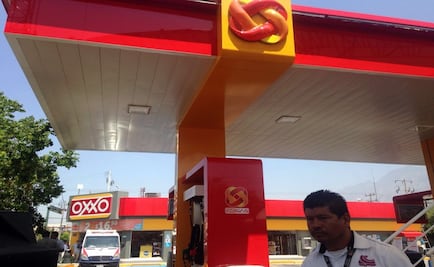 Oxxo lanza marca propia de gasolineras
