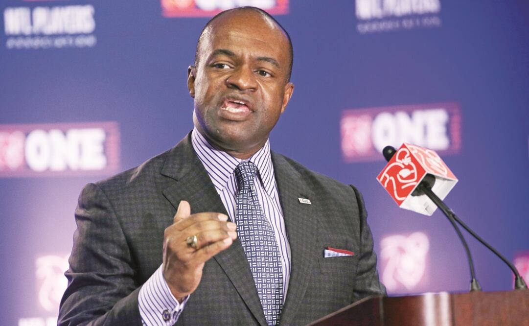 DeMaurice Smith - AP