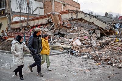 El frío complica los rescates en China