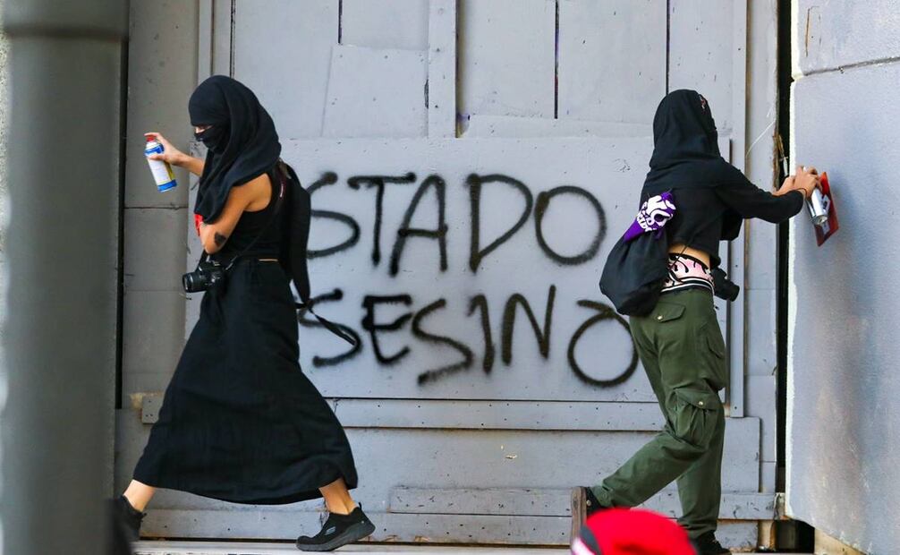 Bloque Negro durante la marcha por el día de la eliminación de la violencia contra la mujer. Foto: Axel Sánchez / EL UNIVERSAL