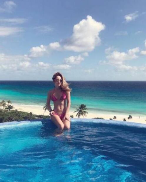 Geraldine Bazán se luce en bikini