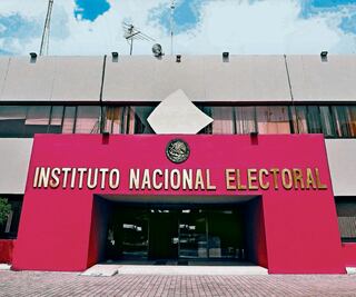 Denuncia PRD ante el INE a Ebrard y Sheinbaum