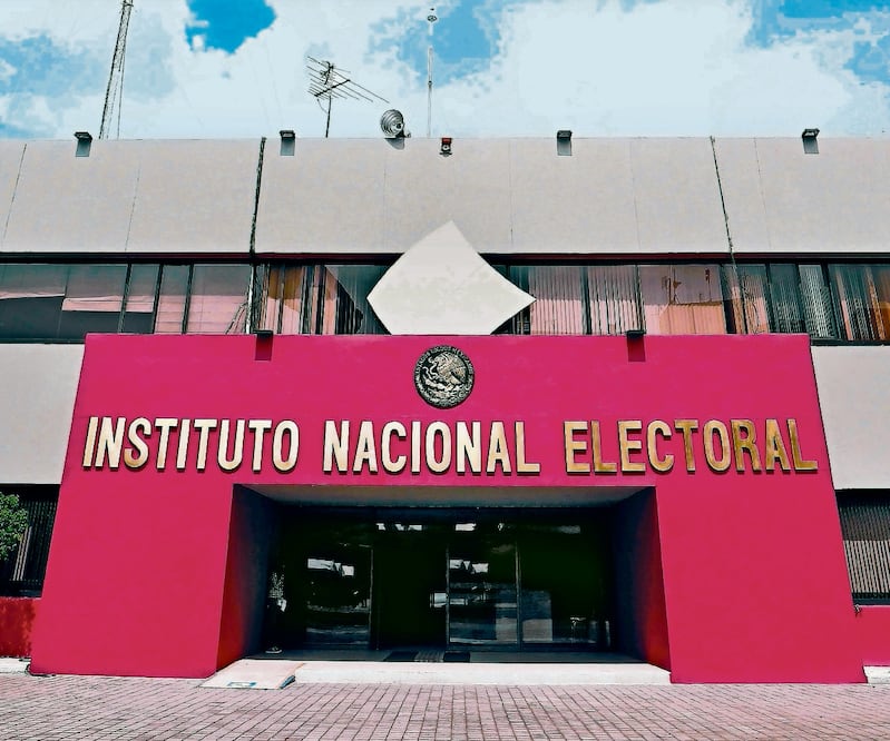 El PRD presentó al INE pruebas en contra de Marcelo Ebrard, como mensajes difundidos por funcionarios de la SRE en apoyo ante una posible candidatura. Foto: Archivo EL UNIVERSAL 