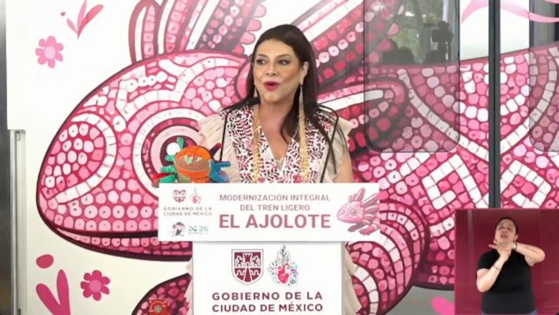 Usuarios en redes sociales debatieron sobre el exceso de ajolotes en la remodelación la ciudad. Foto: Redes Sociales