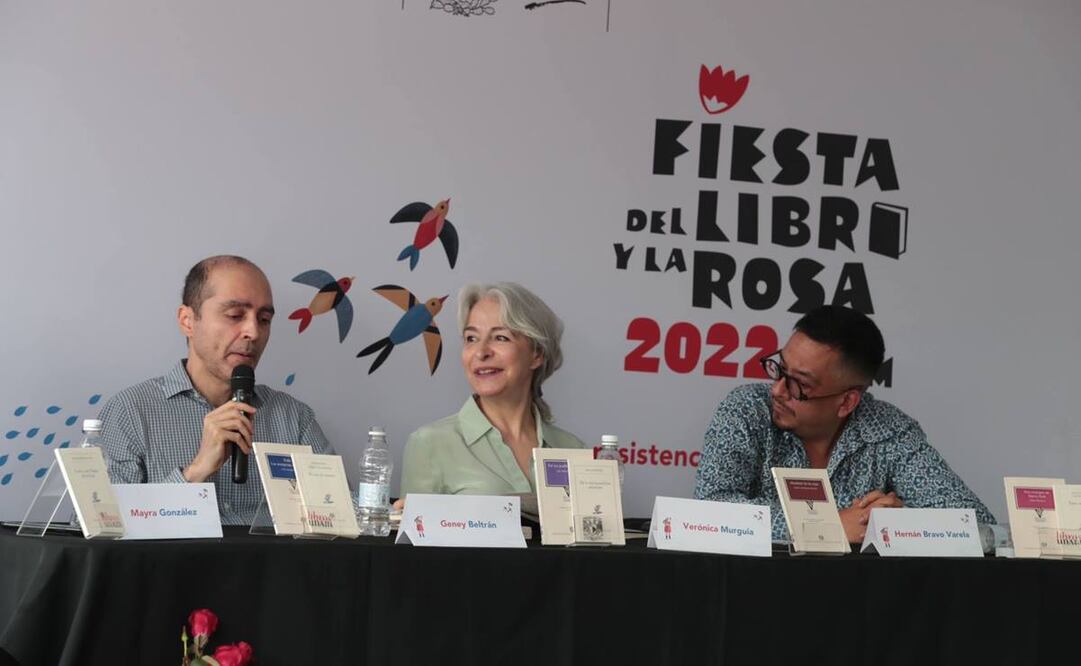 El evento fue al mediodía en Foro Carlos Fuentes, que se instaló en el Centro Cultural Universitario. Foto: Juan Boites