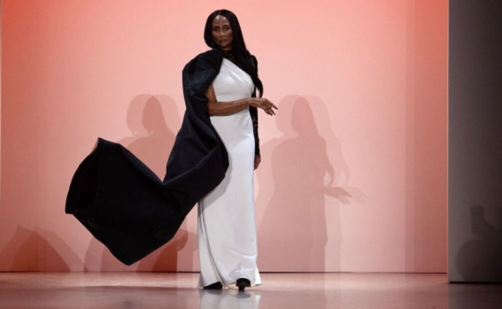 Pionera de la moda y abuela: Beverly Johnson regresa a las pasarelas a los 69 años