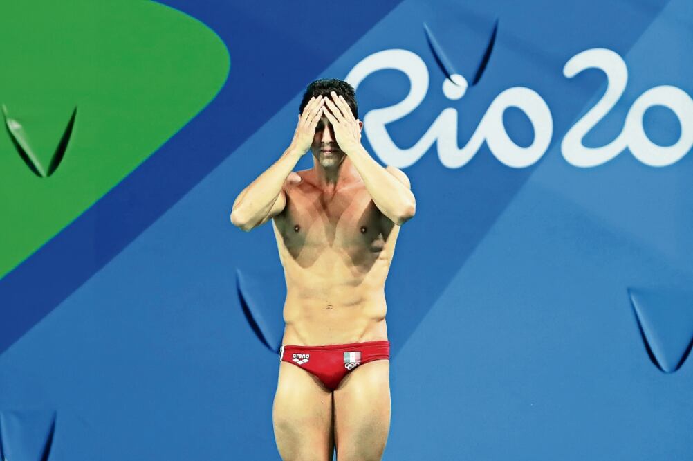 El clavadista cerró con un buen salto, que sólo sirvió para terminar en séptimo (JOSÉ MÉNDEZ. EFE)