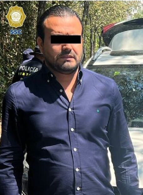 VIDEO: Policías encuentran escondite secreto en auto con paquetes de droga, revela Harfuch