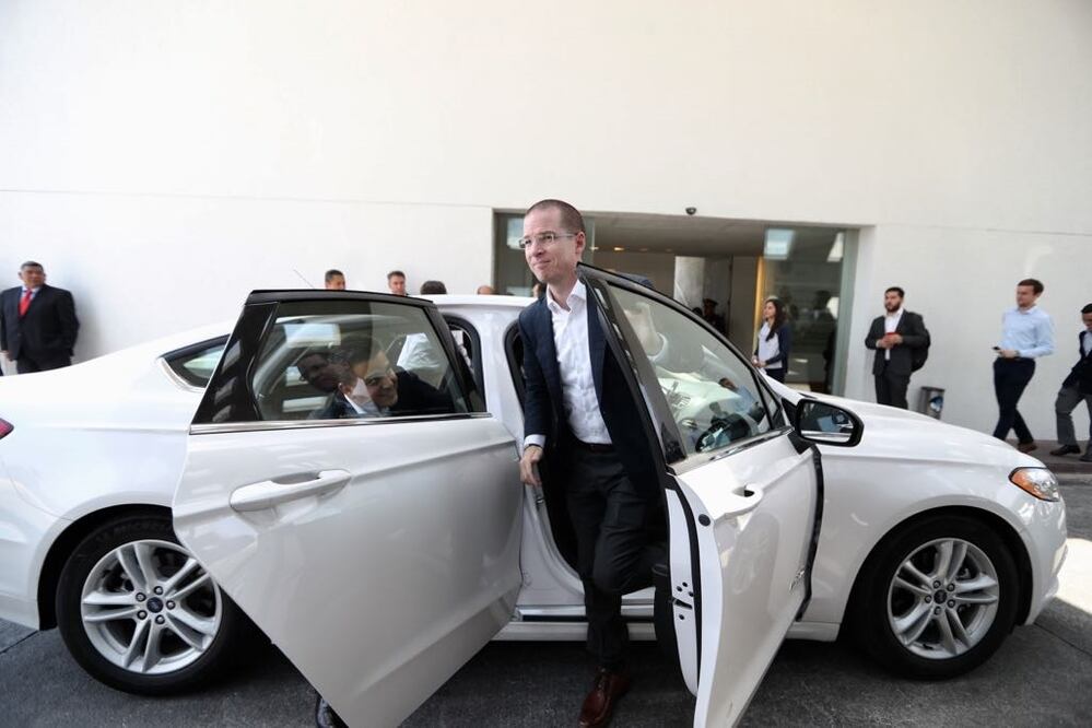 Ricardo Anaya al llegar al encuentro. Foto: Ariel Ojeda