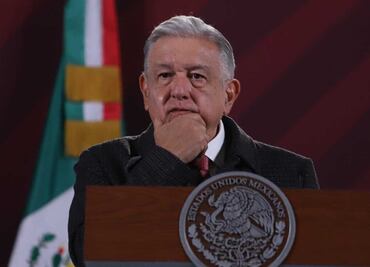 AMLO rechaza haberse reunido con Yasmín Esquivel y su esposo José María Riobóo ante polémica de plagio