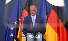 Ultraderecha gana las elecciones en el noreste alemán y la CDU se hunde; Merz califica resultado de "desastre"