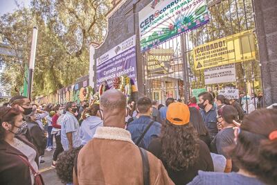 Sin ofrendas ni flores: adelantan cierre de panteones en Iztapalapa 