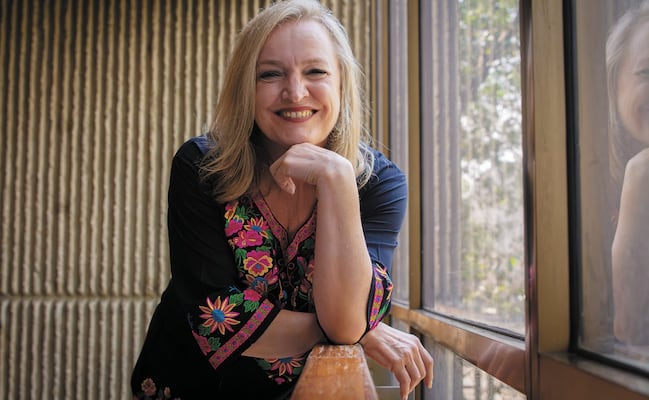 Ligia Amadio, la directora de orquesta brasileña que combate las brechas de género en la música