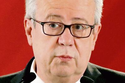 Desbandada en banca de desarrollo