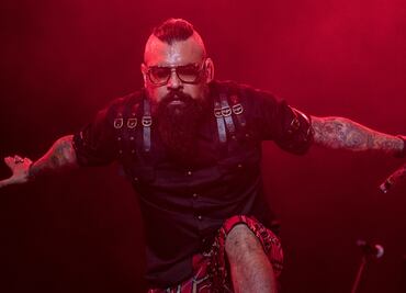 Dr. Shenka, vocalista de Panteón Rococó, fuera de peligro tras sufrir un preinfarto; seguirá en reposo absoluto