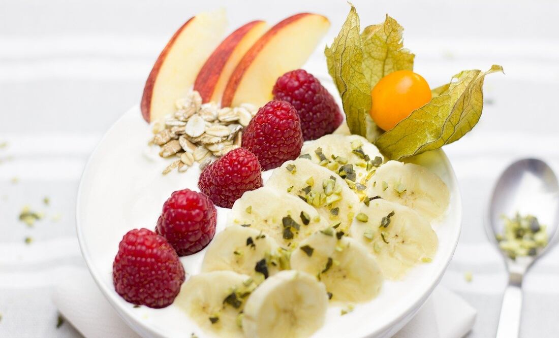 Ya sea que combines estos alimentos para crear un snack o un desayuno nutritivo / Fotos: Pixabay