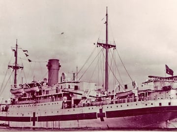 Hallan barco nazi hundido con un cofre de oro