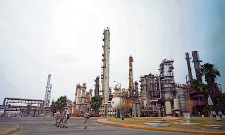 Destinará gobierno de AMLO 75 mil mdp a refinerías