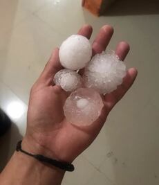Granizo del tamaño de "bolas de béisbol" causa afectaciones en Doctor Mora, Guanajuato