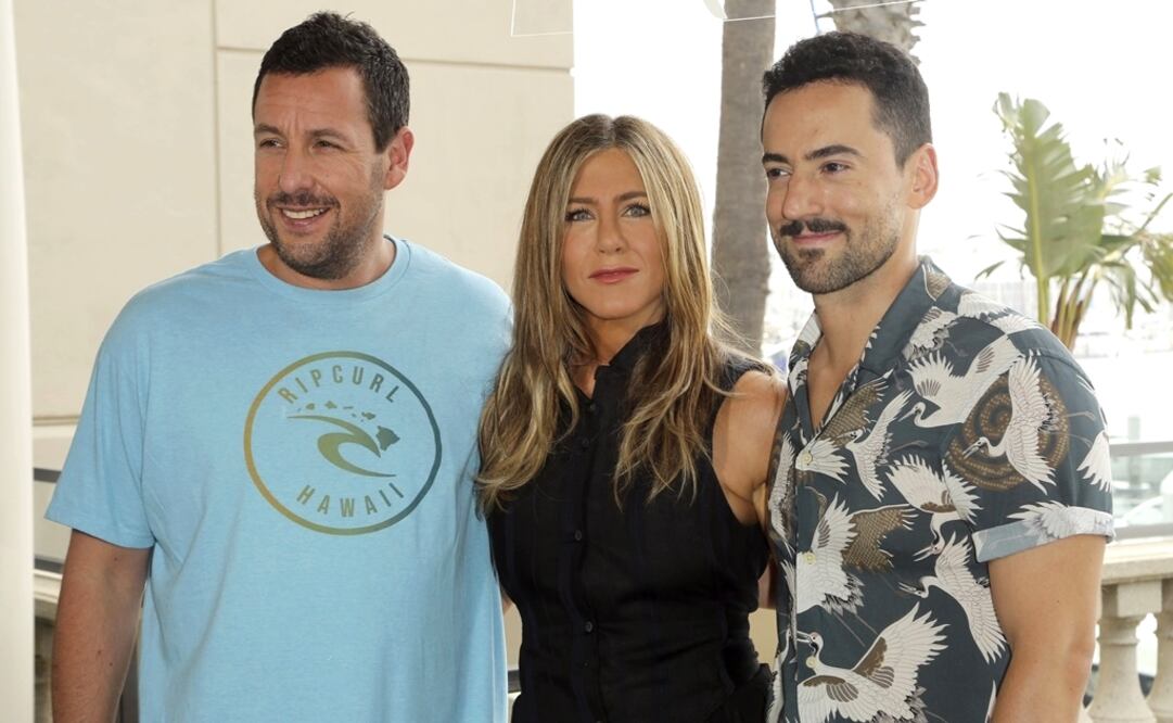 This week, Netflix will launch a new film called “Murder Mystery,” starring Jennifer Aniston, Adam Sandler, and Luis Gerardo Méndez - Photo: File photo/AP