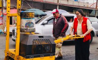 Alcaldesa de Xochimilco encabeza mega jornada de servicios urbanos en Santiago Tulyehualco; atienden fugas, pavimentación y reparación