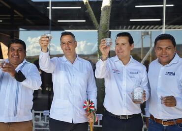 Murat inaugura Centro de Innovación Mezcal Oaxaca, primero en su tipo en el país