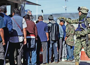 En Baja California, Marina apoya en albergue saturado