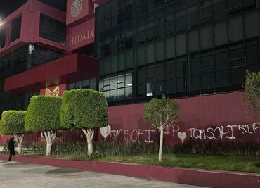 Vinculan a proceso a joven que hizo grafiti en Palacio de Gobierno de Hidalgo por 8M; lo acusan de intentar sobornar a agentes