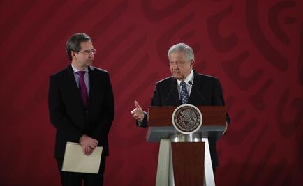 Salarios de los trabajadores, tema de reunión de AMLO con diputados y senadores