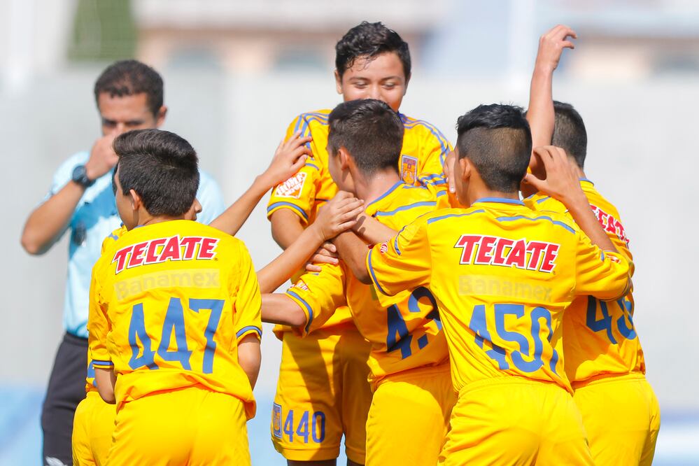 Alcohol en menores de edad en el futbol