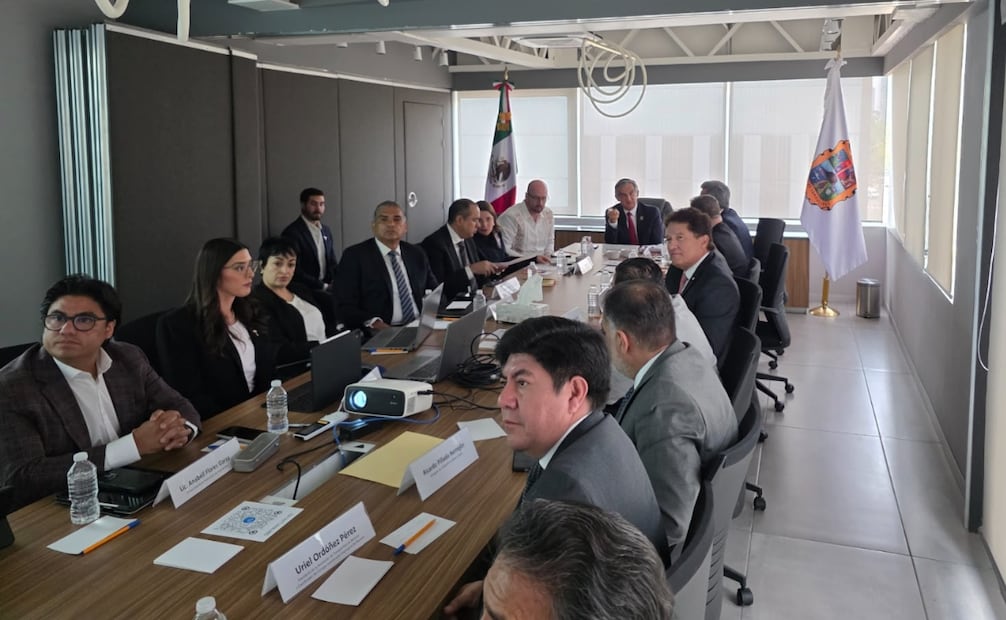 A la reunión asistieron la secretaria de Economía, Ninfa Cantú Deándar; el titular de la Secretaría de Finanzas, Carlos Irán Ramírez; el secretario de Seguridad Pública, Carlos Arturo Pancardo Escudero; el jefe de la Oficina del Gobernador, Earl Tuexi Amaro. | Foto: Especial.