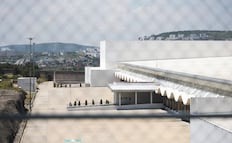 La megafarmacia ya no es ni bodega; inaugurada en 2023, hoy se encuentra vacía y desolada
