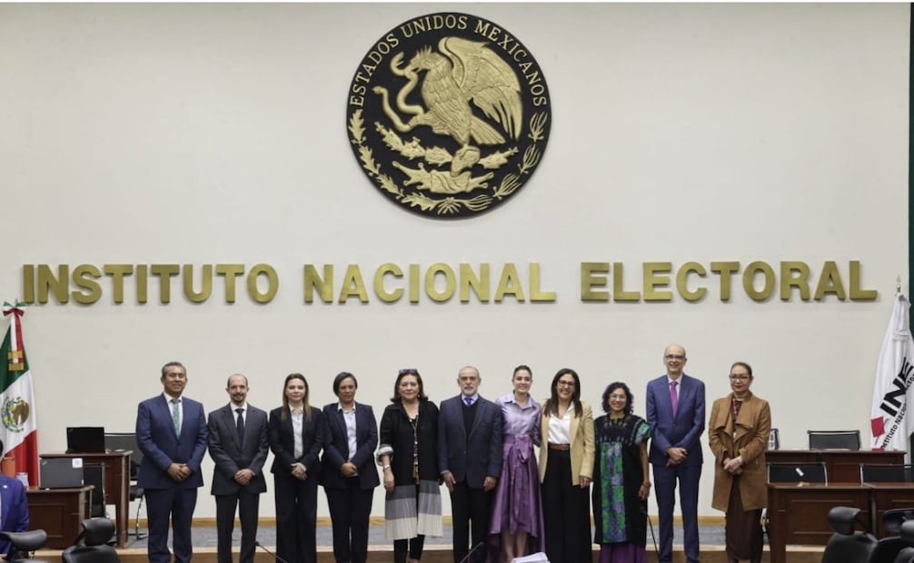 Tras 9 años, los consejeros electorales Jaime Rivera, Claudia Zavala y Dania Ravel concluyen su periodo en el INE (04/04/2026). Foto: Especial