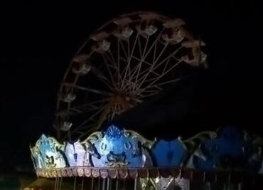 Falla eléctrica en feria de Yucatán causa pánico; personas se quedan atrapadas en rueda de la fortuna