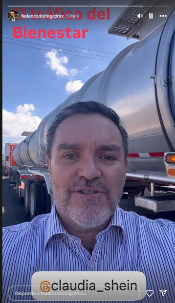 Diputado Federico Döring crítica bloqueo en la México- Querétaro  y califica las filas de autos como el "tráfico del Bienestar" (30/10/2025). Foto: Captura de pantalla