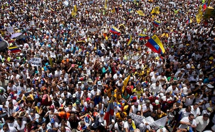 Oposición venezolana amenaza con volver a tomar Caracas 