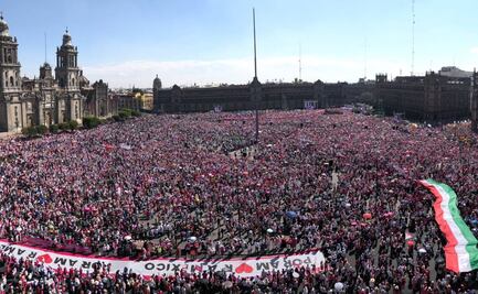 Marcha en defensa del INE: El Zócalo se pinta de rosa y blanco