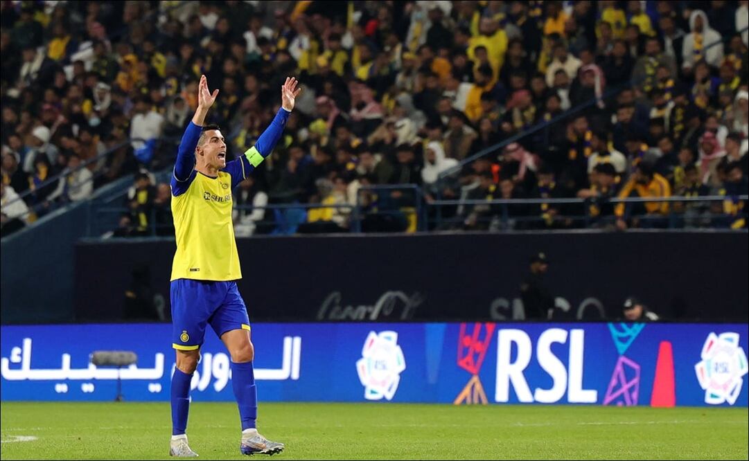 CR7 se mostró participativo ante los 22.862 aficionados en el Mrsool Park. FOTO: AFP