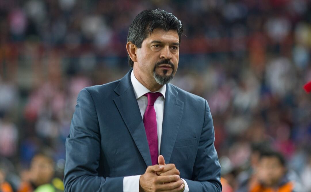 José Sturnino Cardozo DT de Chivas. FOTO/IMAGO7